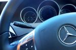 800px-Cruise_control_Mercedes_C220[1]